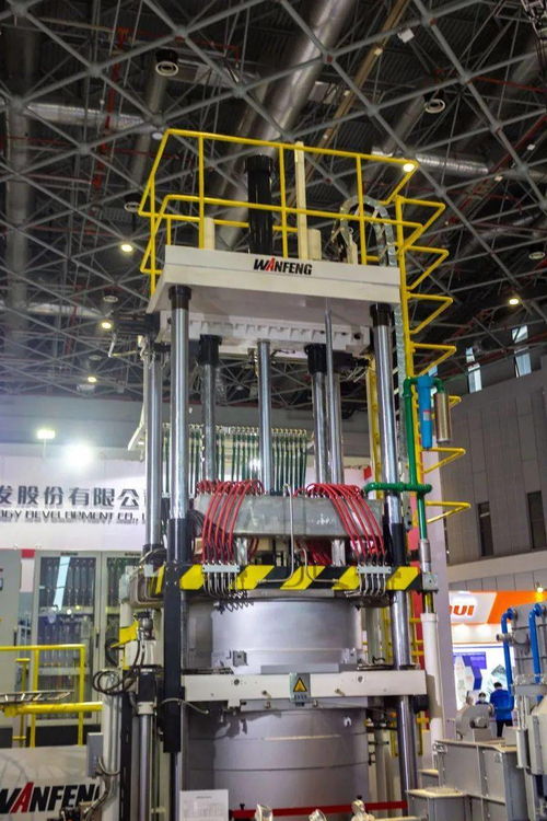 萬豐科技攜多款重磅產品亮相，賦能鑄造智能裝備與農家樂休閑觀光服務融合創新